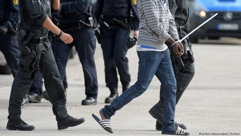 MarioNawfal's tweet photo. 🇩🇪GERMANY DEPORTS 28 AFGHANS TO TALIBAN-LED KABUL

Germany has conducted its first deportation of Afghans to their home country since the Taliban's takeover in August 2021. 

A Qatar Airways flight carrying 28 Afghan nationals, all convicted offenders with deportation orders, departed from Leipzig airport bound for Kabul.

Source: AFP