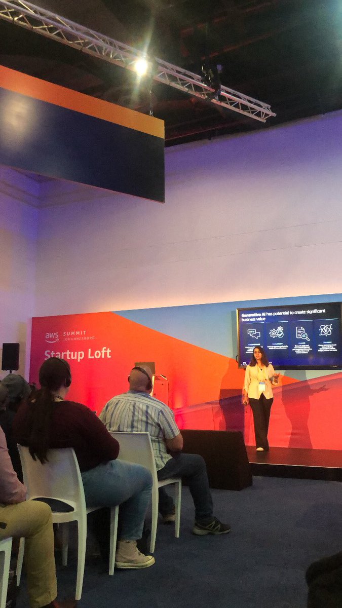 ReaDaCoder's tweet image. I attended the AWS Summit in Sandton, Johannesburg, yesterday. It was a fantastic experience, filled with networking opportunities and deepening my knowledge of cloud computing.
#AWS