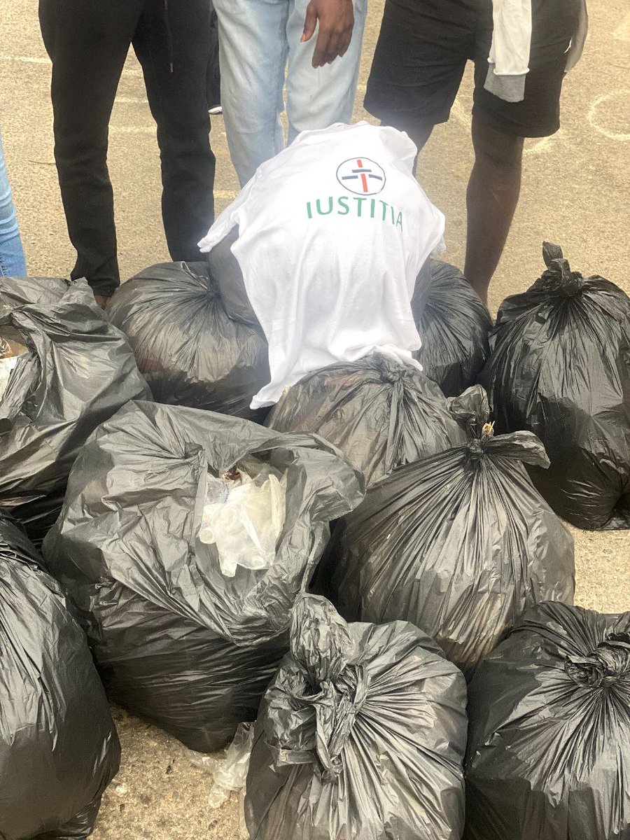 IustitiaCoin's tweet photo. Looks better in plastic bags for safe disposal..๐ค๐ฎ
#SustainableFuture
#iustitiacoin https://t.co/MtGT5krATz
