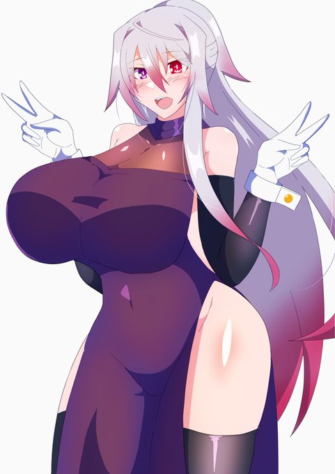 肩出しデザインにしないと死ぬんか己は 