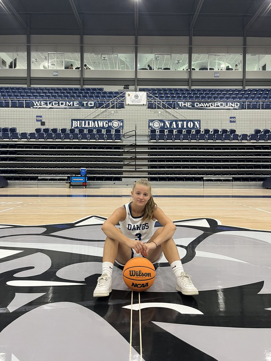 Zoe Wittler tweet media