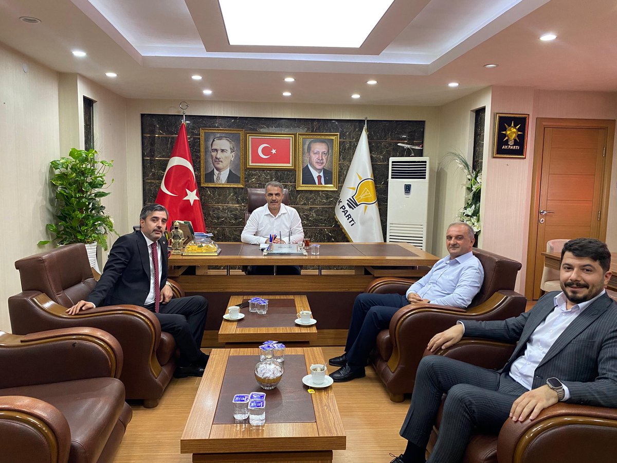 Taner HAMİDİ (@hamiditaner) on Twitter photo AK Parti İl Başkanlığı’na atanan Sayın <a href="/SansiHuseyin/">Hüseyin Şansi</a>’i ziyaret ederek hayırlı olsun dileklerimizi ilettik. Görüşmemizde şehrimizin sorunları hakkında verimli bir istişarede bulunduk.
Kıymetli başkanımıza nazik misafirperverliği için teşekkür ediyor, muafakiyetler dilerim AK Parti İl Başkanlığı’na atanan Sayın <a href="/SansiHuseyin/">Hüseyin Şansi</a>’i ziyaret ederek hayırlı olsun dileklerimizi ilettik. Görüşmemizde şehrimizin sorunları hakkında verimli bir istişarede bulunduk.
Kıymetli başkanımıza nazik misafirperverliği için teşekkür ediyor, muafakiyetler dilerim