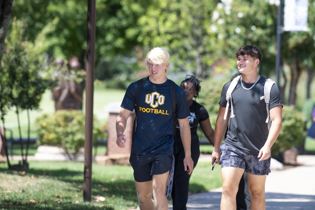 Happy Bronze &amp; Blue Friday!💙💛 If you are new here or didn't know, we wear Bronze &amp; Blue or UCO gear on Fridays. #RollChos #UCO