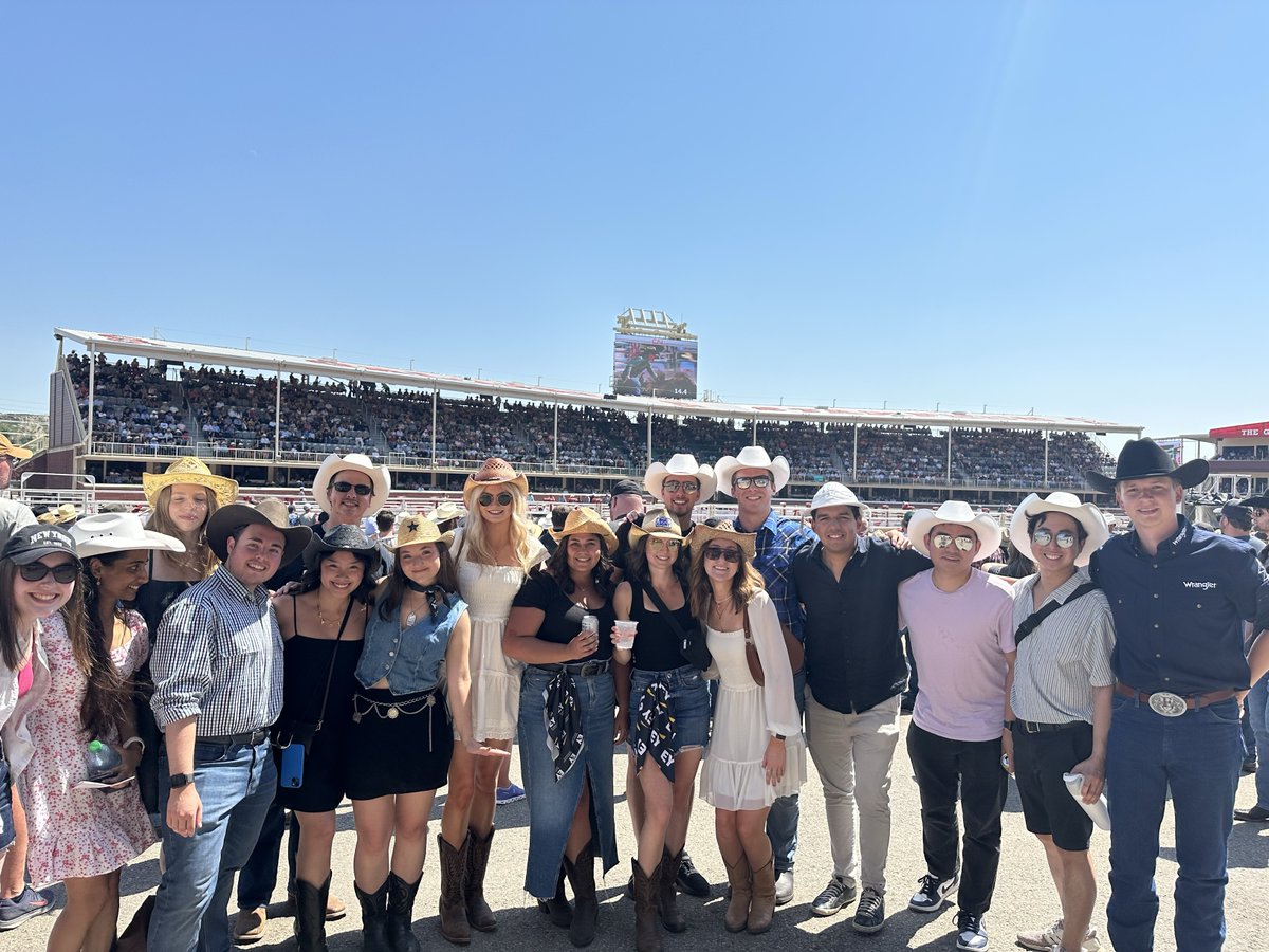 EY Canada tweet media