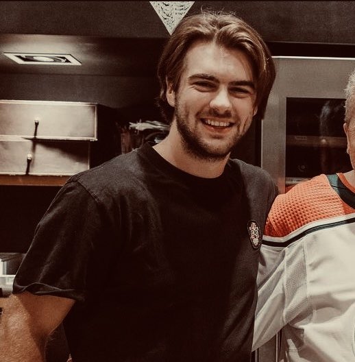 neeksfilms's tweet photo. prettiest boy with the prettiest smile🥺 https://t.co/wDiiDzddNO