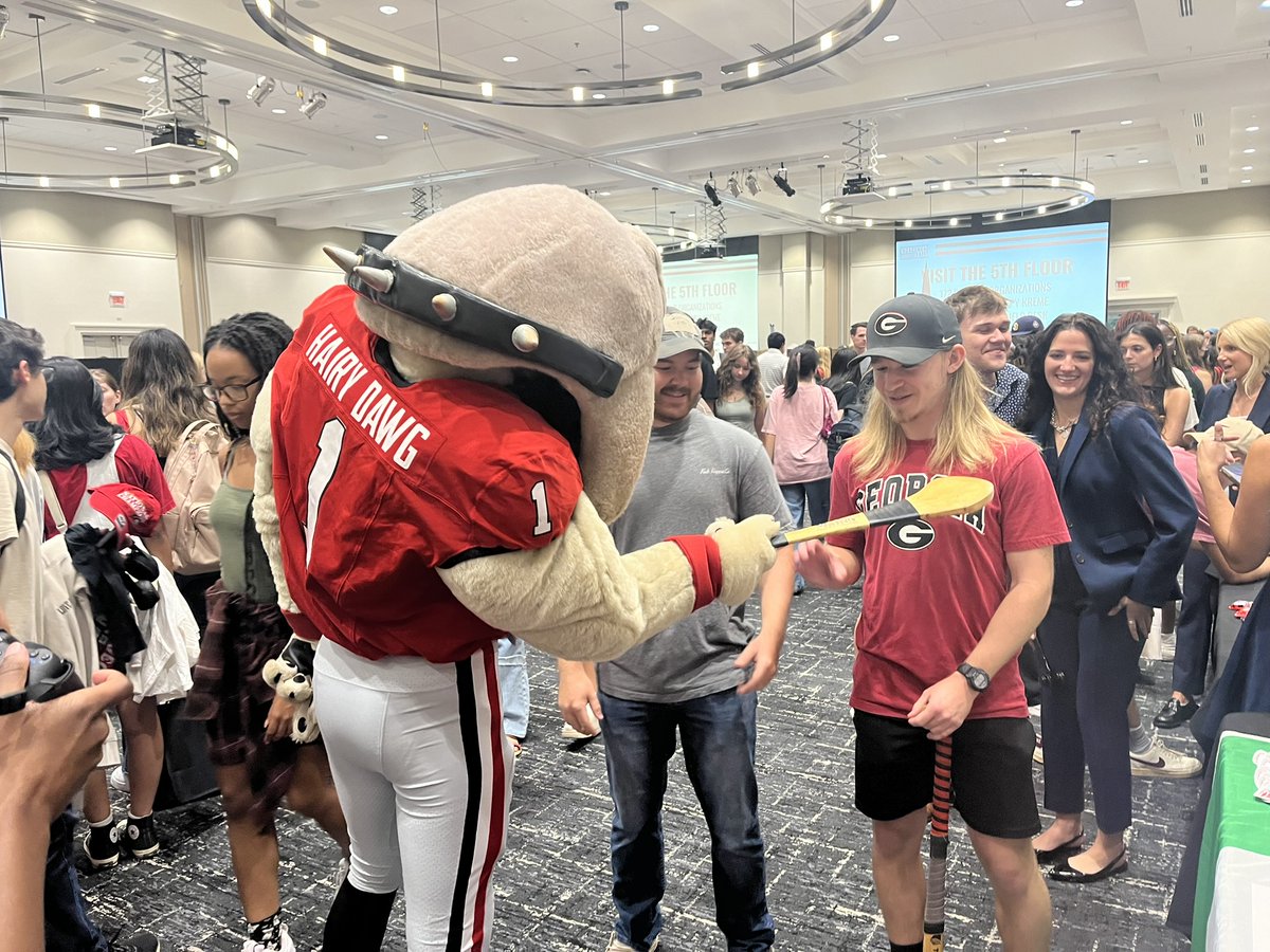 athens_hurling's tweet photo. Hairy Dawg stopped by to check out Hurling at the University of Georgia Engagement Fair. You want to check it out? We practice every Sunday at 5pm at the intramural fields. All are welcome! Shoot us a message for more info.@UGAHairyDawg @universityofga https://t.co/17JvQrsb4L https://t.co/H9ycrkKDul