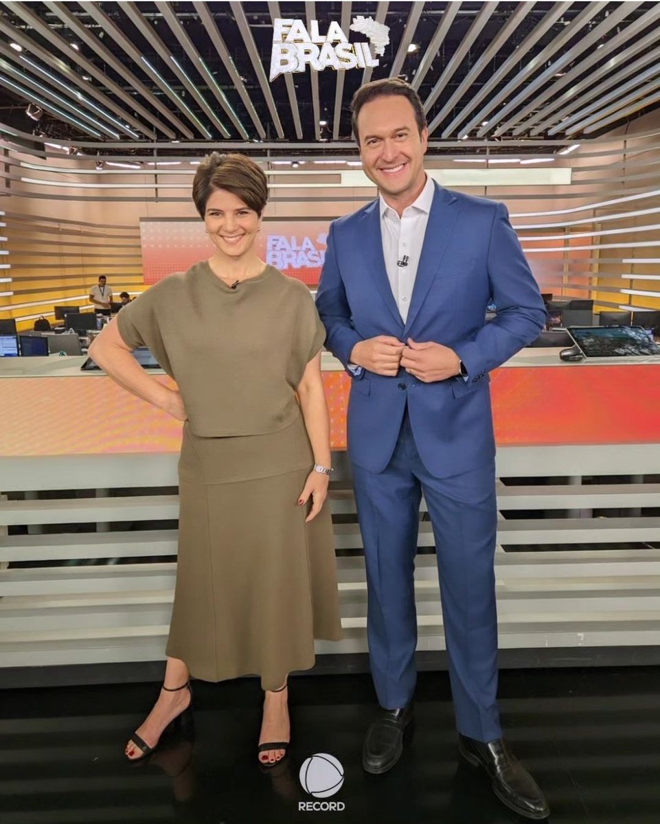 A dupla de milhões 💙 Edu Ribeiro e Mariana Godoy esperam você no Fala Brasil 🇧🇷 É a partir das 9h30 (NY).

#FalaBrasil #EduRibeiro #MarianaGodoy