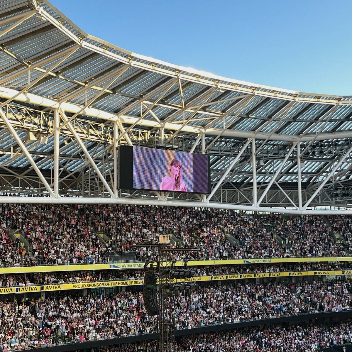 swiftlyblonded's tweet image. i miss the eras tour in dublin 🥲