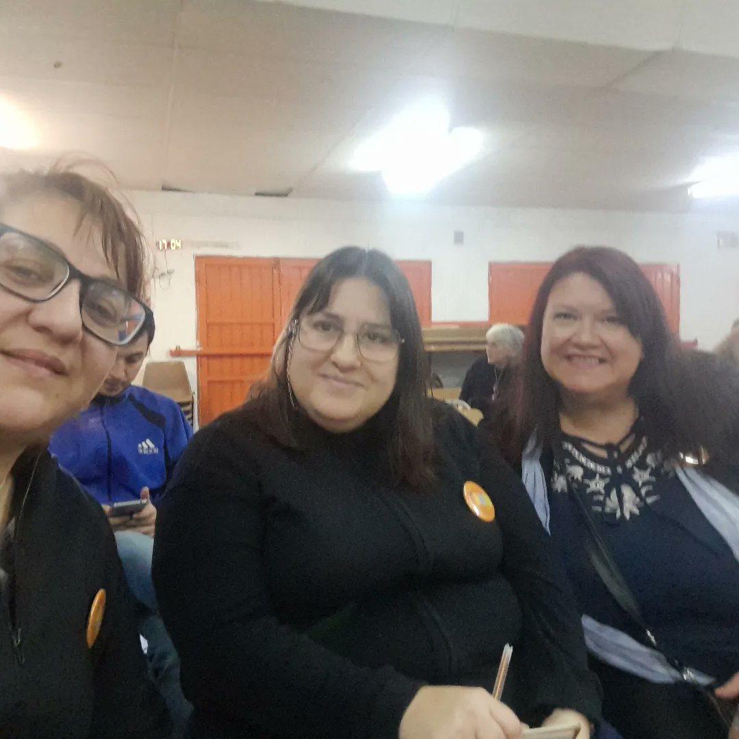 Tdah_SantaFe's tweet photo. La futura comisión directiva de TDAH Rosario junto on autoridades del IGPJ en una jornada de capacitación para asociaciones civiles🧡🧡🧡 https://t.co/anF6MTCugo