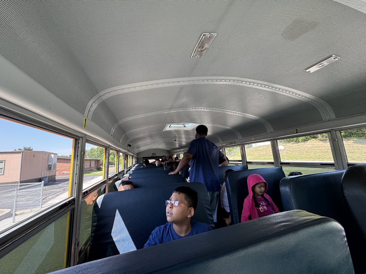 Shout out to <a href="/kckschools/">Kansas City, Kansas Public Schools</a> transportation department for an amazing stafty presentation this week <a href="/KckLindbergh/">Lindbergh Elementary KCK</a>