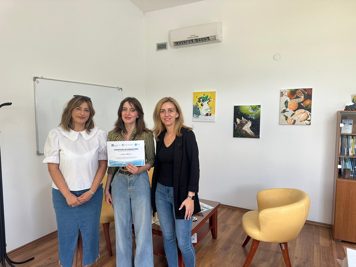 mvdsinstitute's tweet photo. 🎉 Internship success story:

“I would like to express my thanks to the Max van der Stoel Institute for this opportunity. The environment you have created is not only a space for learning..." - writes Genta Abdiji.

Read the whole story here: https://t.co/b8B5YzdwAH https://t.co/gxMELj5RoV