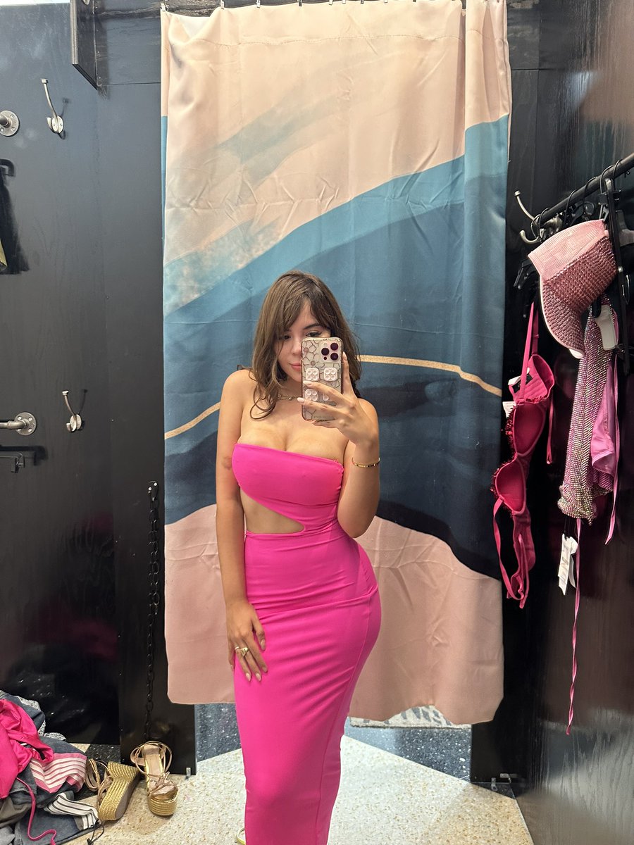 DanyanCatSQ's tweet photo. Pues yo amo mis chichotas en cualquier outfit 😳 RT si estás de acuerdo https://t.co/kqRXurhR2R