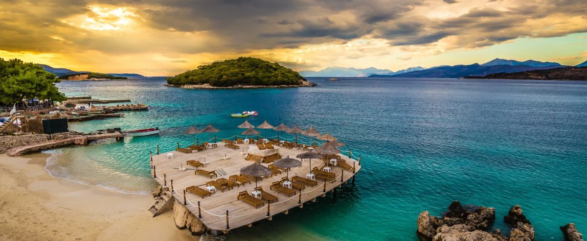 tripdiscounter's tweet image. 6-daagse fly &amp;amp; drive door Albanië incl. vlucht, ontbijt en huurauto.
Een betoverende reis door Albanië!
Tijdens dit fly &amp;amp; drive-avontuur verken je enkele van de meest fascinerende en diverse bestemmingen die Albanië te bieden heeft.

Boek nu vanaf € 529,-
tripdiscounter.nl/product/23085-…