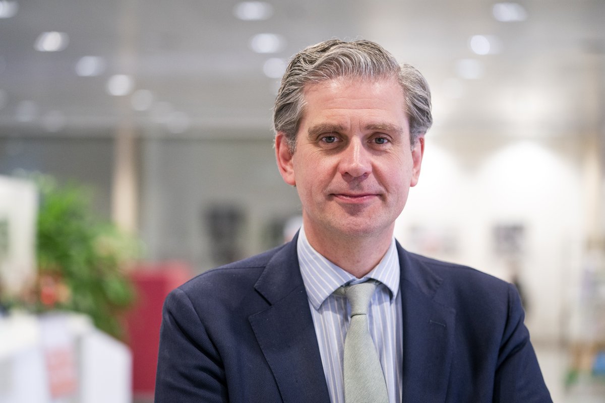 Dordrecht heeft gisteren in het stadhuis afscheid genomen van burgemeester <a href="/WouterKolff/">Wouter Kolff</a>, en daarmee eindigt ook zijn voorzitterschap van het Veiligheidsberaad. Vanaf zondag is hij de nieuwe commissaris van de Koning in Zuid-Holland. Hij is te gast, zo op <a href="/NPORadio1/">NPO Radio 1</a> om 11:30. #WNL