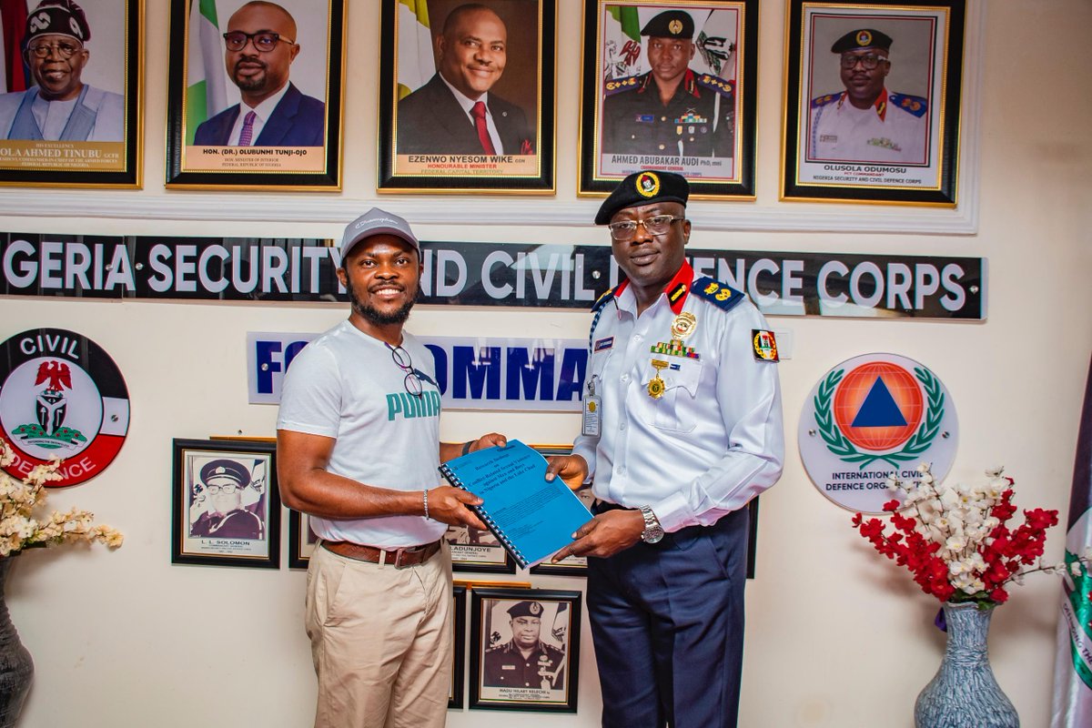 CDDWestAfrica's tweet photo. The @unibirmingham and @cddwestafrica team working on a project aimed at addressing SGBV against men and boys met with @official_NSCDC to explore the efforts of security agencies in tackling this issue.
#EndCRSV
#MenAndBoysMatter
#NoToSexualViolence
#UniBirmingham https://t.co/Ff0bG5ODol