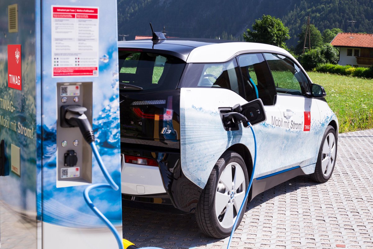 1evapp's tweet image. Austria is a country where the number of EV charging points is growing very quickly. That is why we are also adding new partners from this country very often in our 1ev.app application. Today we welcome Tiwag - 507 new charging points available to you!