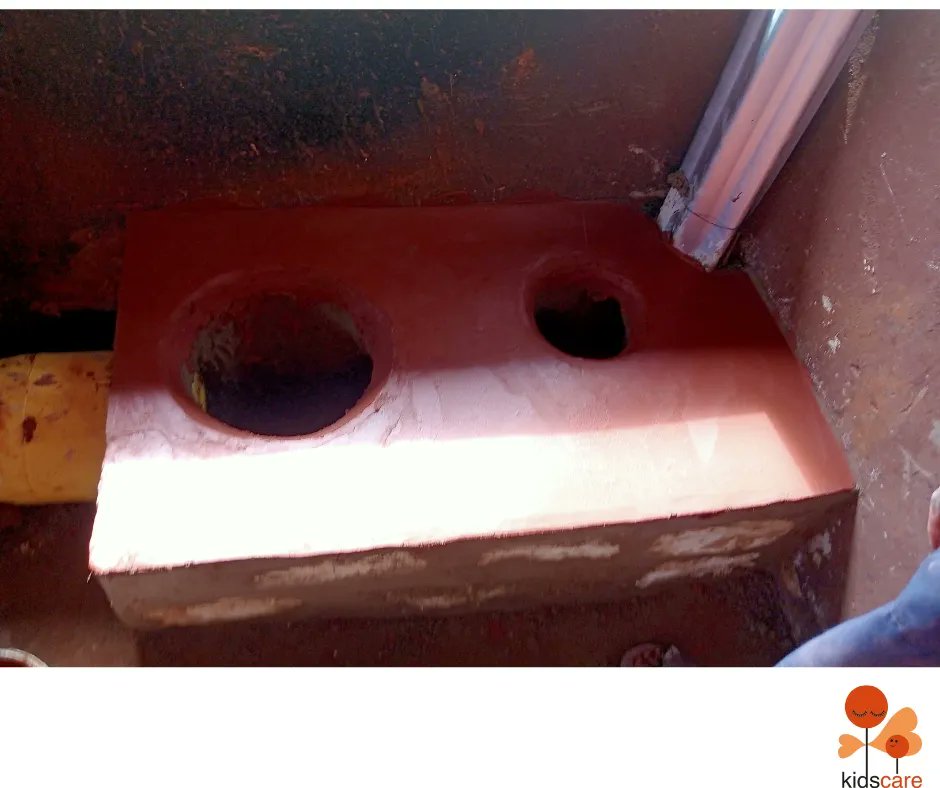 KidsCare team had the chance to participate in energy-saving jiko training with Cleangreen Msambweni!
We learned how to build these jikos and put them to use. Now, we're excited to share our knowledge with the community,  helping them build their own jikos and saving energy.