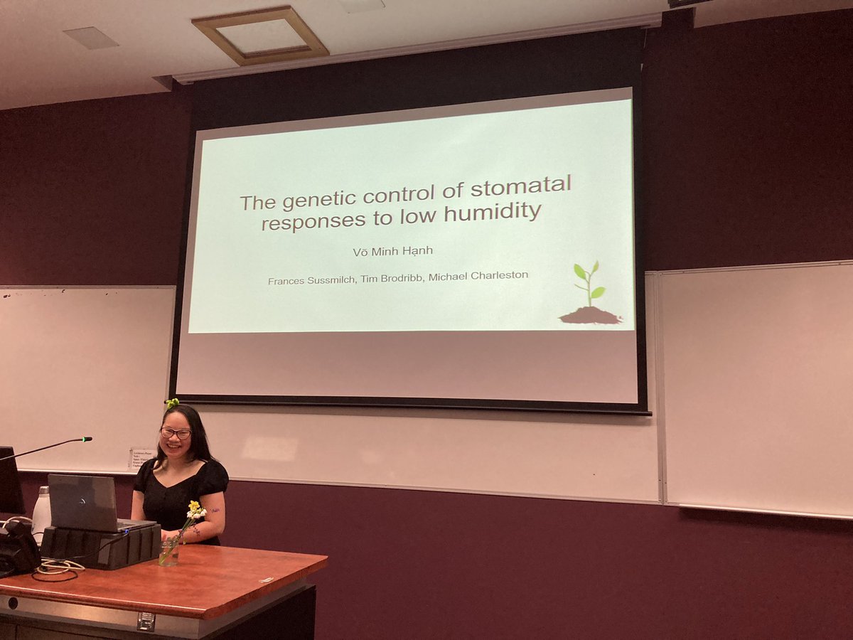 Proud supervisor moment: <a href="/HanhPlantGene/">Hanh Minh Vo</a> gave her final PhD seminar today