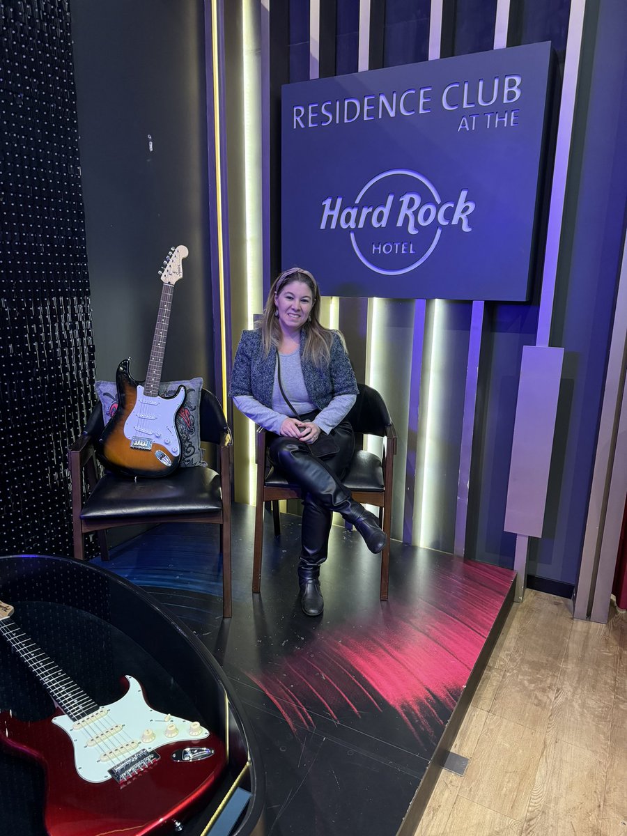 ta8344's tweet photo. #HardRock https://t.co/UQiYAwquvT