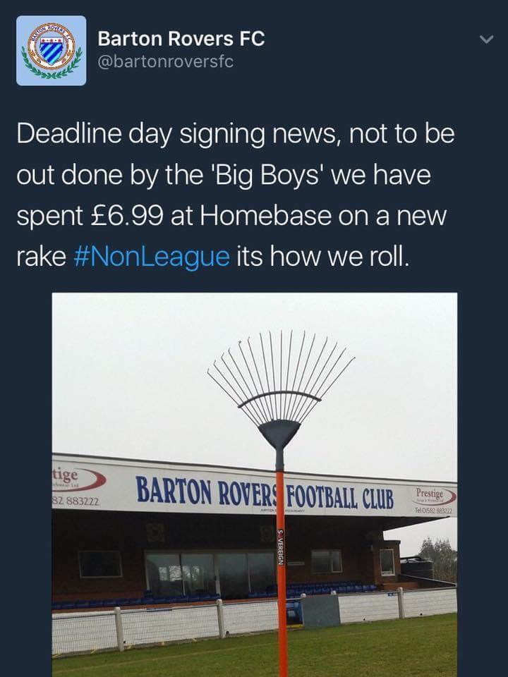nocontextfm1's tweet photo. How I feel on transfer deadline day when managing a lower league club https://t.co/kbE4e2WgJQ