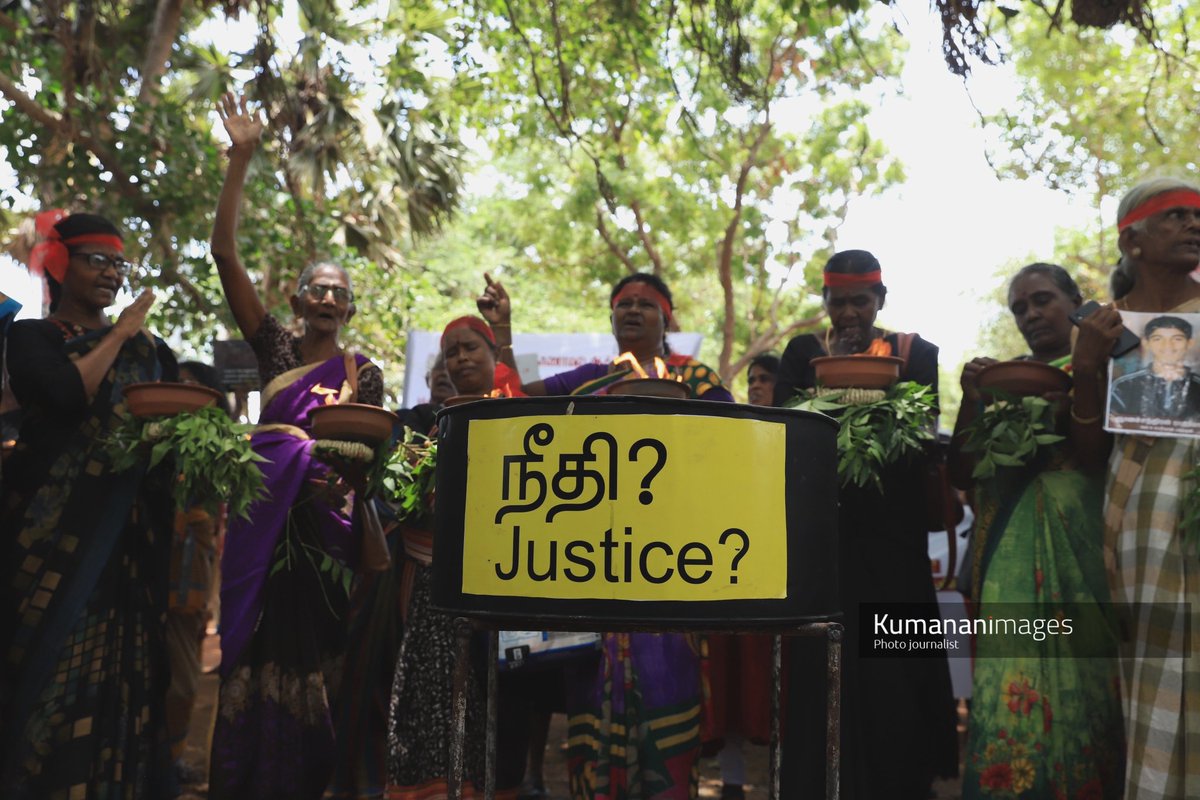 kumanan93's tweet photo. Today, on the (#IntDayDis)International Day of the Disappeared, Tamil families of the disappeared led protests across the North and East. In Jaffna, mothers carrying flaming pots demanded truth and justice for their loved ones. #JusticeForTheDisappeared #TamilStruggle #Disappearedlka #Disappearedtamils