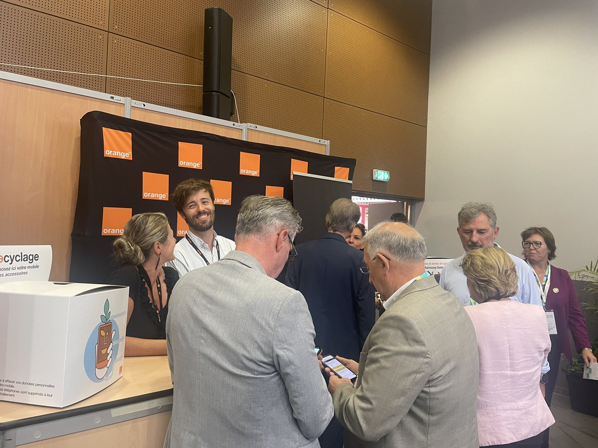 🏁 <a href="/foiredechalons/">Foire de Châlons</a> top départ!

Comme chaque année Orange est là pour vous accueillir!

📌 Retrouvez-nous Hall 2 pour tout savoir sur la #Fibre, #MaisonProtégée , #Orangecybersecure et participer à nos jeux concours afin de remporter de nombreux lots 🎁

📌La Délégation Régionale