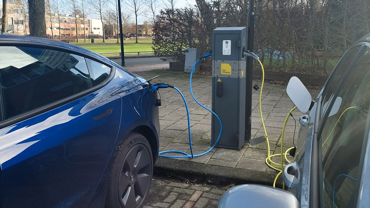 1evapp's tweet image. In the Netherlands, the number of electric car chargers available on the 1ev.app is growing rapidly! We have just added over 1,000 charging posts in the country for you, available on the CityCharging network.