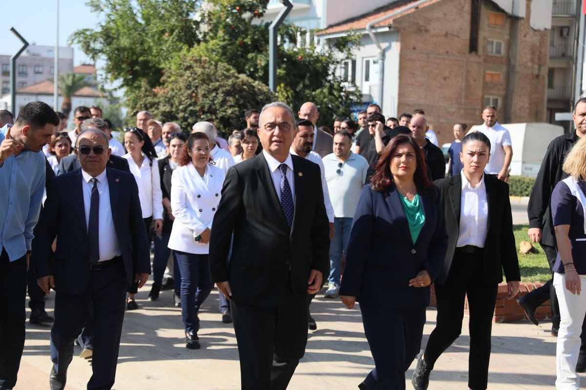 30 Ağustos Zafer Bayramımızın 102. yılı dolayısıyla düzenlenen törene katılım sağladık. 

Ulu Önderimiz Gazi Mustafa Kemal Atatürk ve silah arkadaşlarını saygı ve minnetle anıyoruz.