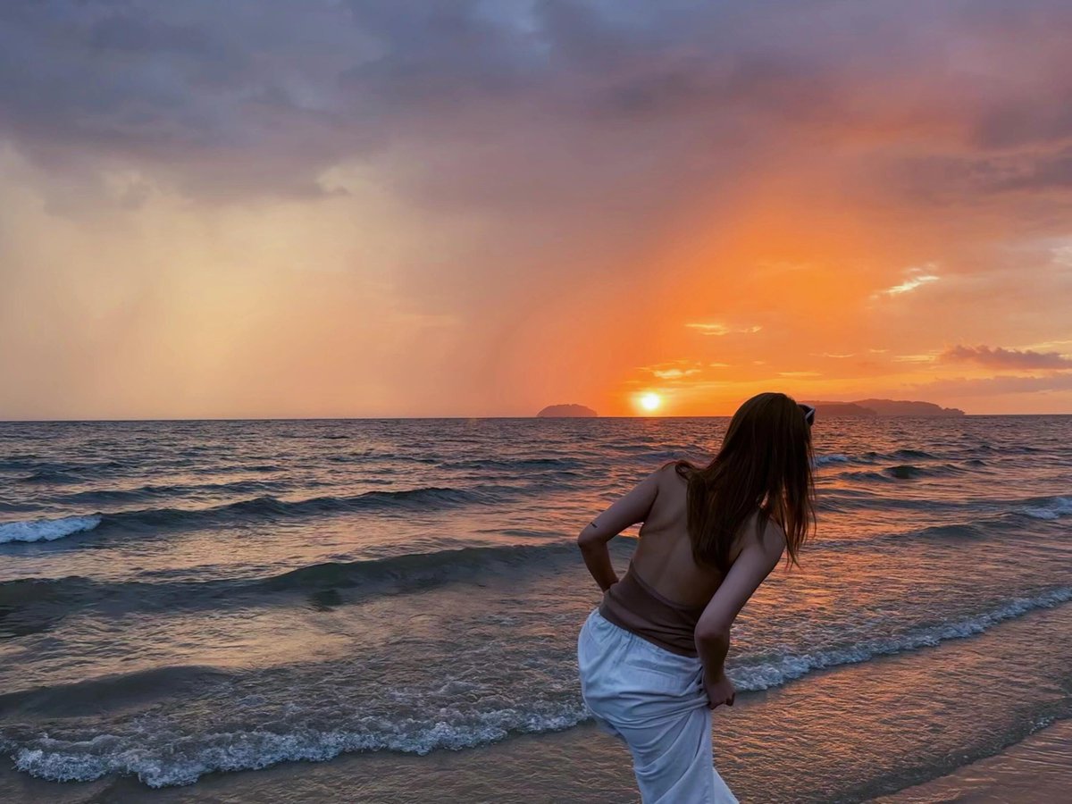 There  is ᱸa difference  between ᠎knowing ᠎the ᠍path and ᱸwalking ﾠthe  path.