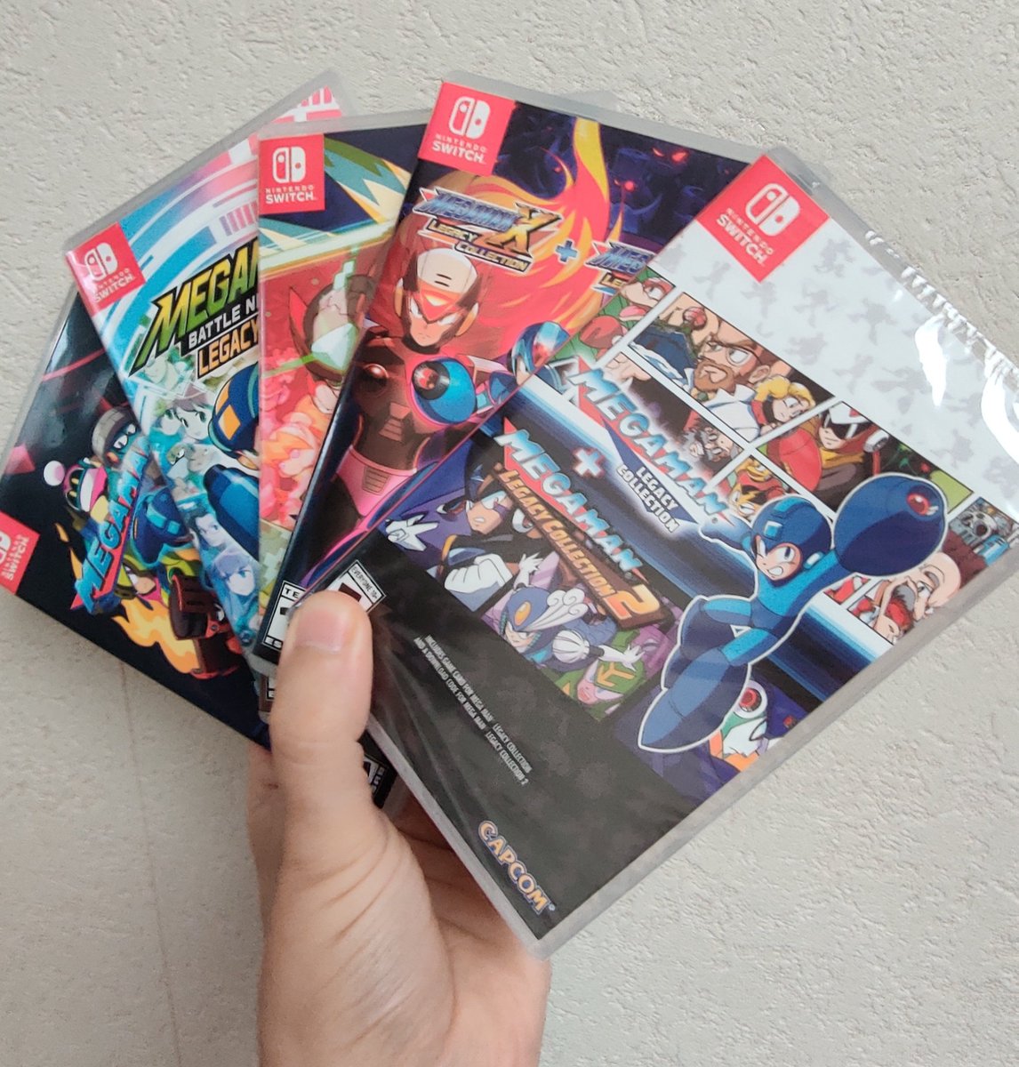 De laatste Mega Man game op switch die ik nog ontbrak, toch maar imported zodat ik alle Switch Mega Man games in mijn bezit heb. Allemaal US import ook, spijtig genoeg.
It's a job being a European Mega Man fan.