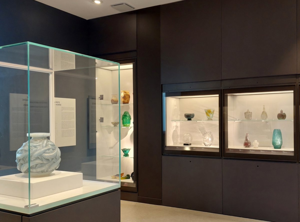 Et si vous veniez au Musée du Verre François Décorchemont ce week-end 😀
Car comme chaque premier dimanche du mois, le musée est gratuit. C'est une belle occasion d'en profiter avant la rentrée de lundi prochain 😉