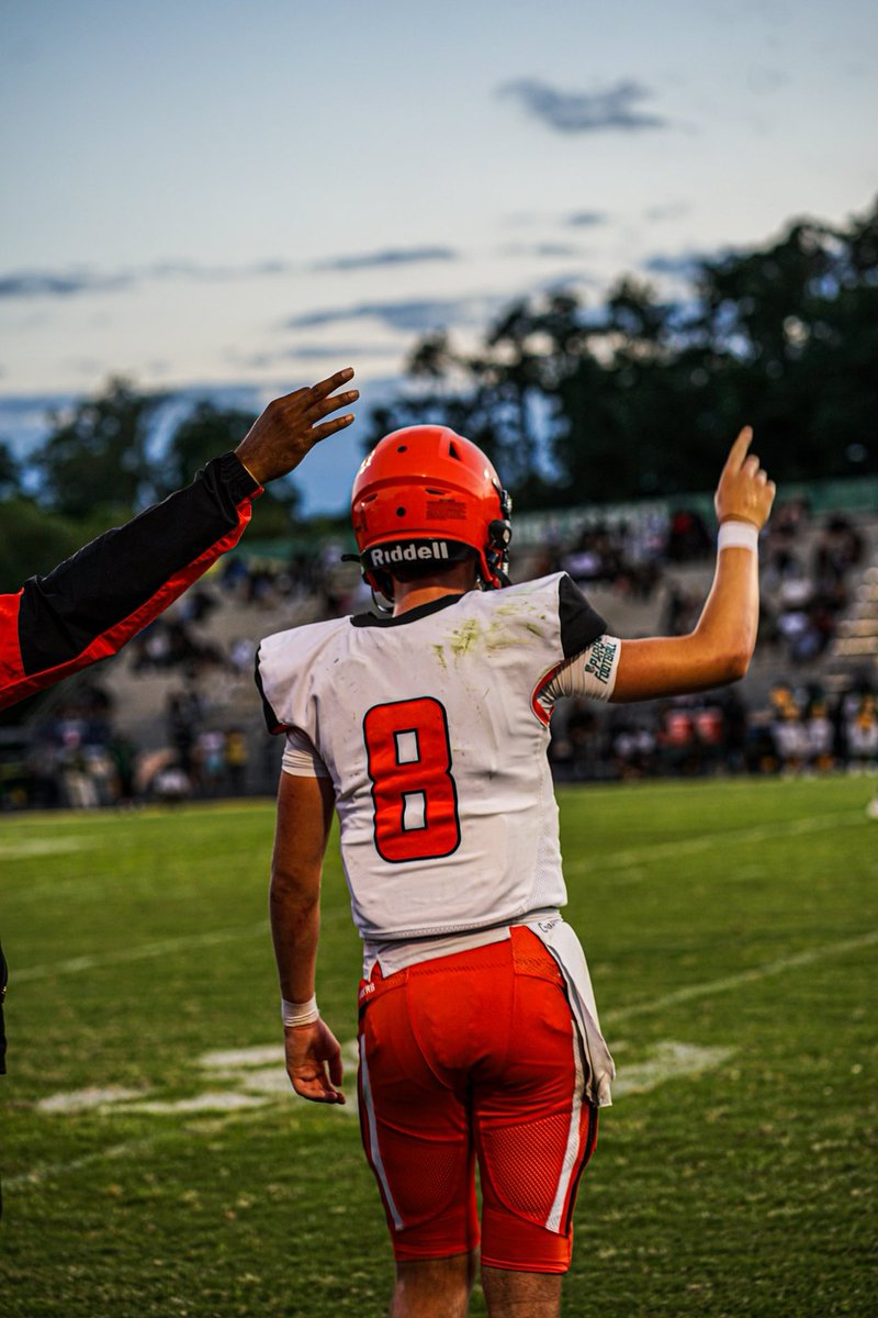 Home opener vs Oakleaf at 7pm🎯
