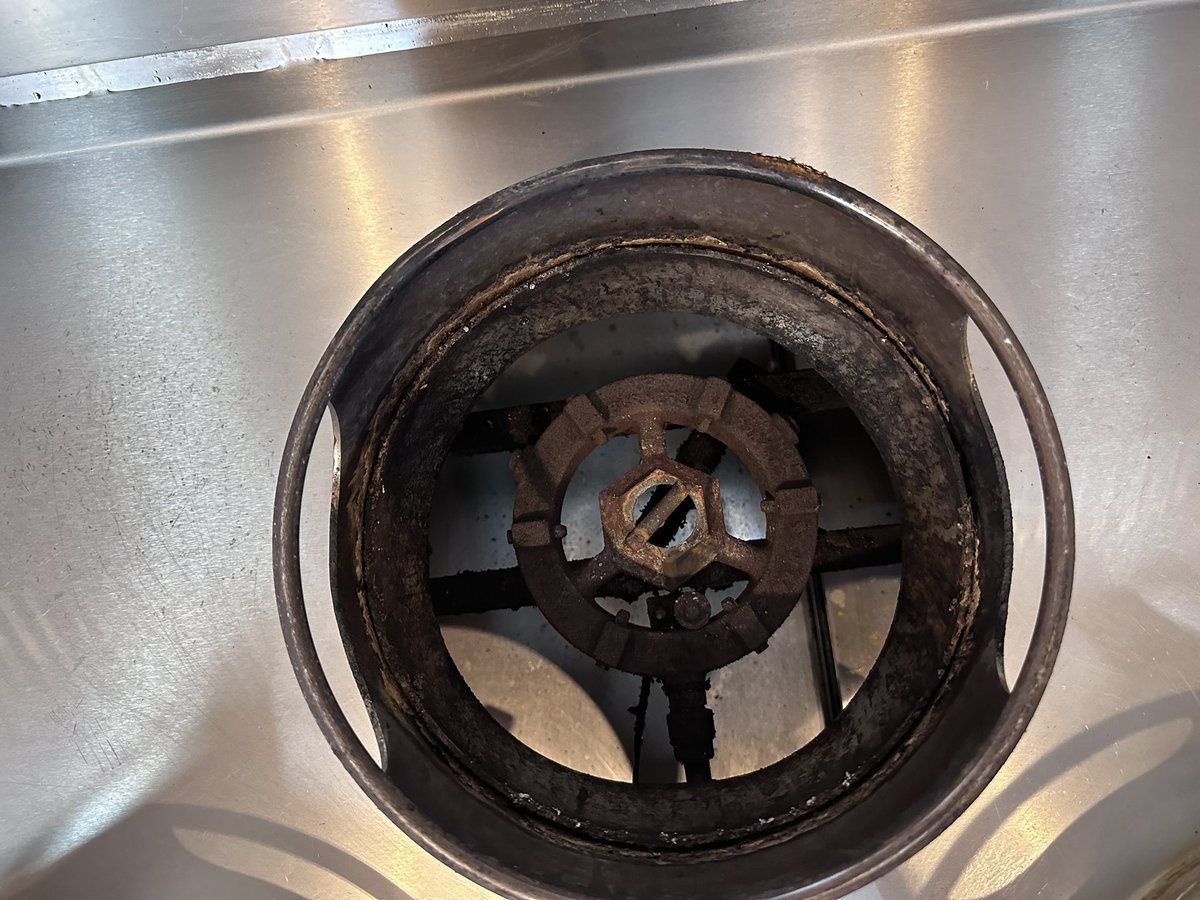 RajaAzmir's tweet photo. @WokCooker_Nottm do you cover Manchester? I have a wok need repairing. One of the burner the fire keep turning off. https://t.co/doMQvW7tz8