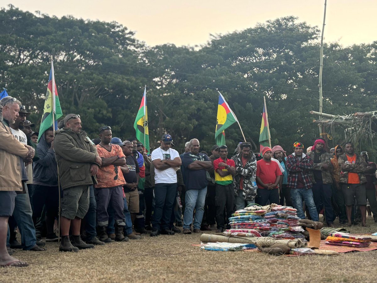 ncla1ere's tweet photo. Dans le contexte de crise calédonienne et de fortes dissensions entre courants indépendantistes, le #FLNKS a ouvert son 43e congrès, à #Koumac
https://t.co/Sml2HfaXwx https://t.co/40fwnq86WR