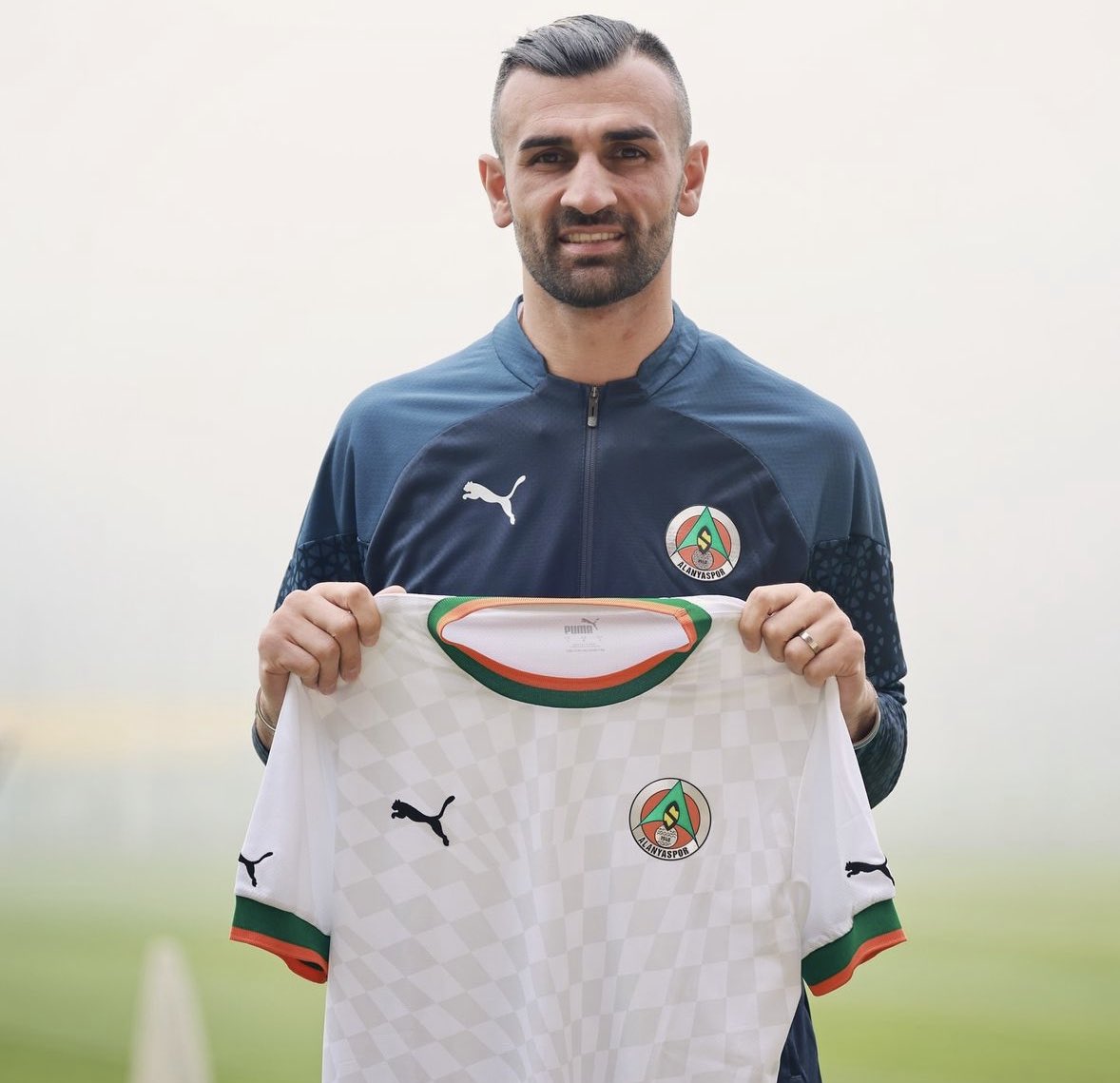 ÖZEL - Alanyaspor’da Serdar Dursun, Fenerbahçe’ye karşı 11’de başlayacak.

(<a href="/necatialbayrak5/">Ömer Necati Albayrak</a> &amp; <a href="/playspor/">Play Spor</a>)