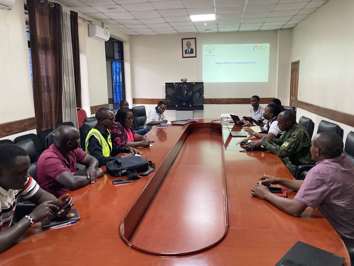 DrFulgenceN's tweet photo. 30.08.2024: Happy to attend and participate in #CP of @Muhangadis, Discussing on #Epidemiology of #Infections & #Preventives Measures - Fight #Mpox https://t.co/OjvfUgtzDH