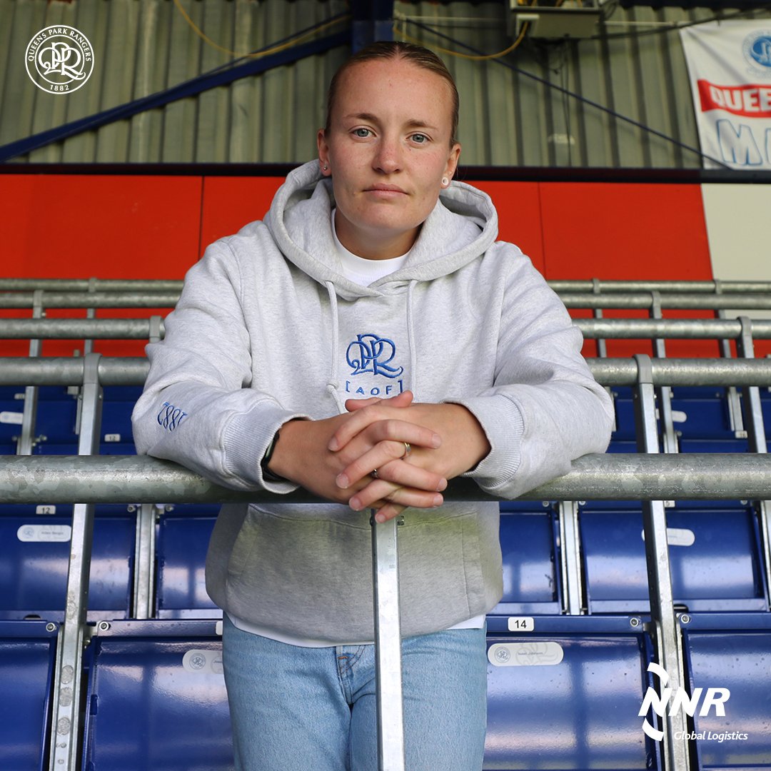 QPRWFC's tweet image. 💙🤍💙🤍

@chloe_sampson2 👕 @Art_of_Football