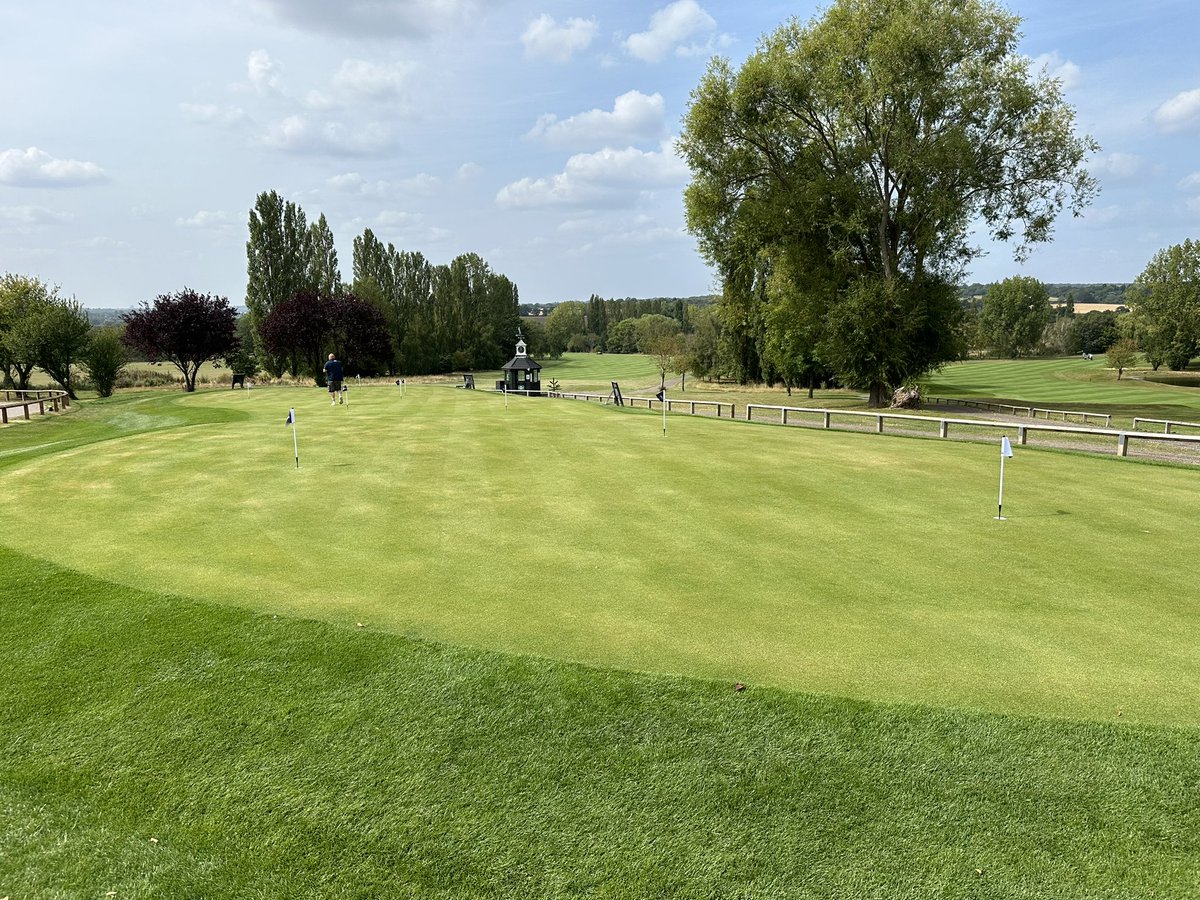 New putting green <a href="/Abridgegolfclub/">Abridge Golf Club</a> officially open. Thanks to <a href="/landlogical/">Land Logical</a> and <a href="/SwanGolfDesigns/">Swan Golf Designs</a>