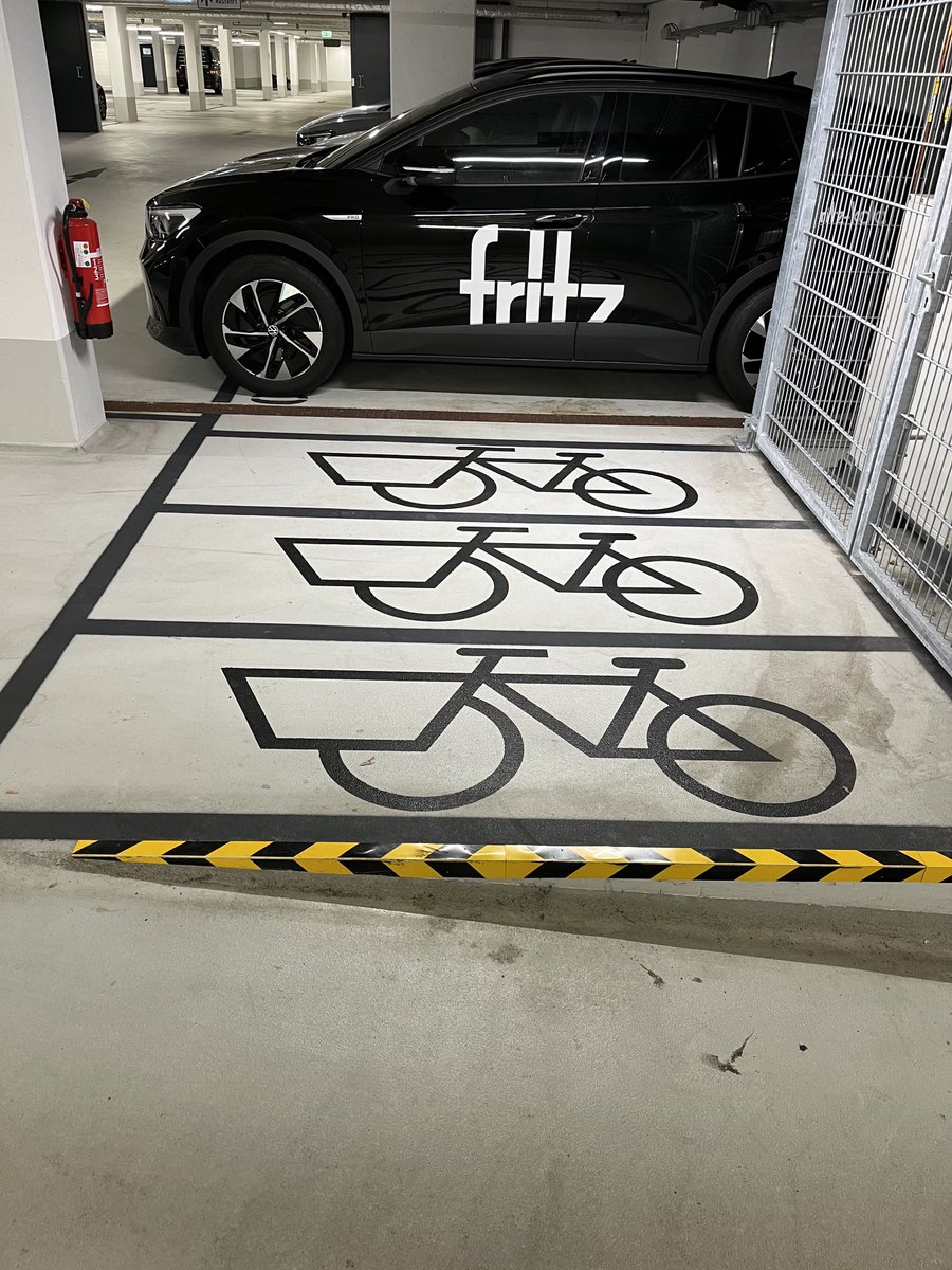 copenhenken's tweet photo. I think these are parking spots for #cargobikes, bit they do look a bit off, don't they? ⁦@cargobikefest⁩ https://t.co/W4AornlxNf