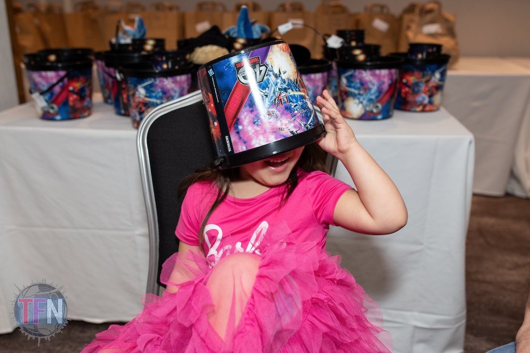 When we asked for "bucket head", we were expecting a certain #Decepticon leader...

#TFNation #Transformers #Barbie