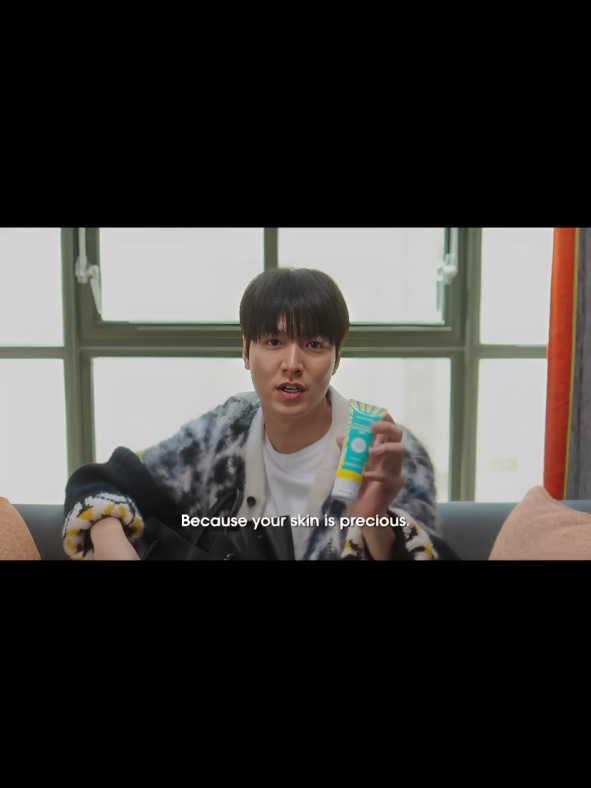 journeyaagain's tweet photo. Azarine sunscreen Lee Minho yaa artis korea loh #AzarineXLeeminho 
https://t.co/982zZ3L5Ib https://t.co/IGOojoVNT7