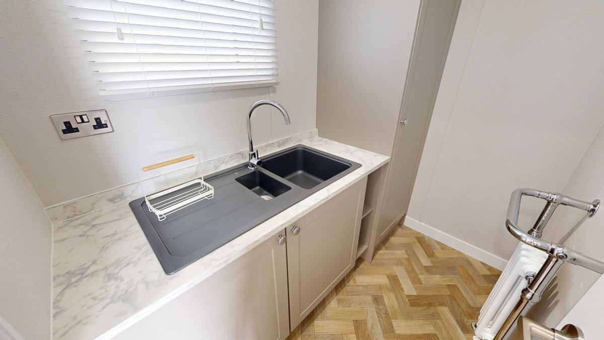 🌟 SPACE, STYLE &amp; FUNCTIONALITY 🌟

Our flagship Highgate Lodge combines modern design with everyday practicality. Our centre lounge model, complete with a utility room, offers a spacious and stylish setting for the discerning lodge owner. 

i.mtr.cool/ephvdnlvkx

#luxurylodges