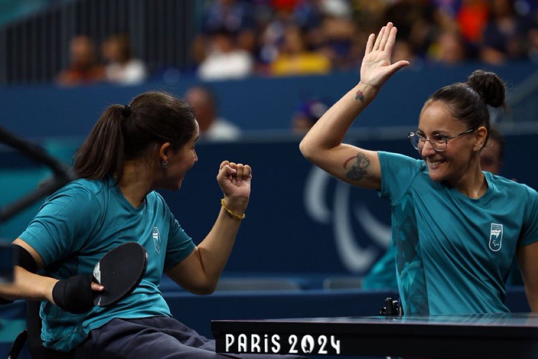 CHOQUEI on X: "🚨VEJA: Joyce Oliveira e Cátia Oliveira conquistam a medalha de bronze no tênis de mesa da classe WD5. #JogosParalímpicos https://t.co/xoxzIvDQT3" / X
