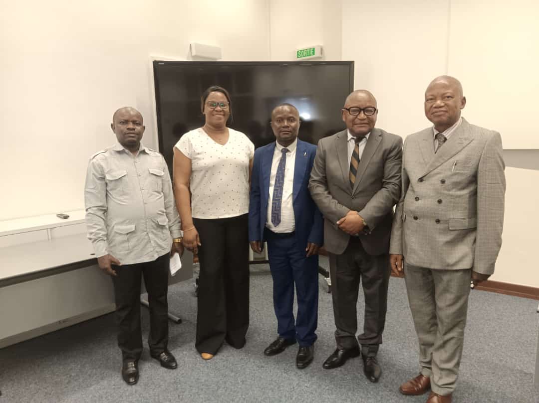 Le Coordonnateur de <a href="/refedef/">Refedef</a>, délégué de la RDC à Genève,participé à L'Examen Périodique Universel des droits de l'homme dont les droits des femmes et les mariages des enfants étaient des questions abordées dans sa présentation.
<a href="/refedef/">Refedef</a> <a href="/VlfCongo/">Voix et Leadership des Femmes Renouvelé - RDC</a>