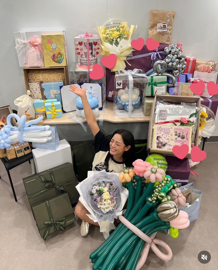 tsuby21's tweet photo. Sooo happy youโre so abundantly loved, Sejeongah ๐ฅน๐๐๐ฅน๐๐!!!!
On behalf of the donors, #KSJGlobalSupport & #BusinessProposalIntlTeam ,
Thank you for enriching
our lives ๐ฅน๐ฅน๐๐!!!
#KIMSEJEONG ๐๐
#๊น์ธ์ #sejeong https://t.co/S3hM4VF6ju