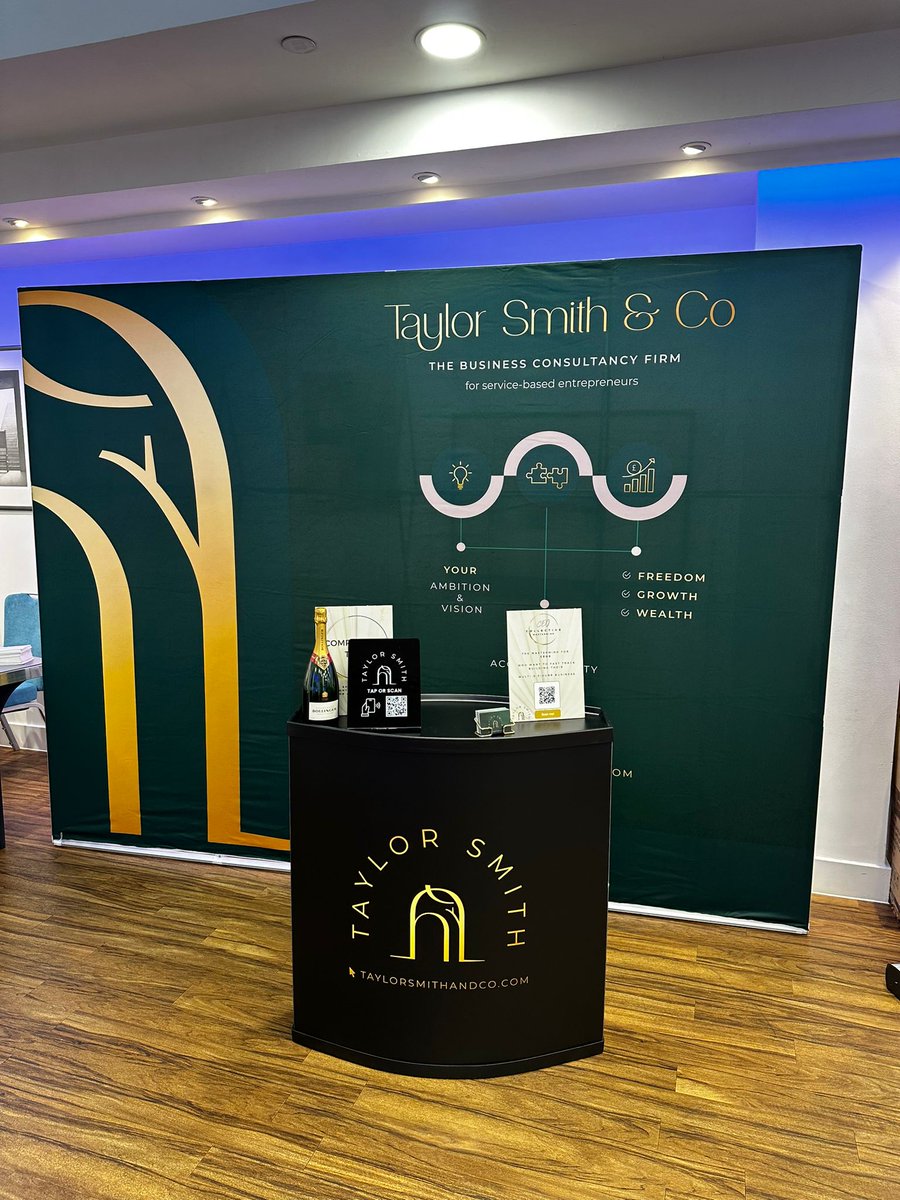 displayexperts's tweet image. Thank you Taylor Smith &amp;amp; Co for sending over an awesome image of their Promotion Stand &amp;amp; Edge Tension Fabric Pop Up.📸

The perfect pairing for creating an eye-catching and welcoming stand.

Product code: MF052 &amp;amp; PU800

#tradeshow #backdrop #fabricdisplay #customisable