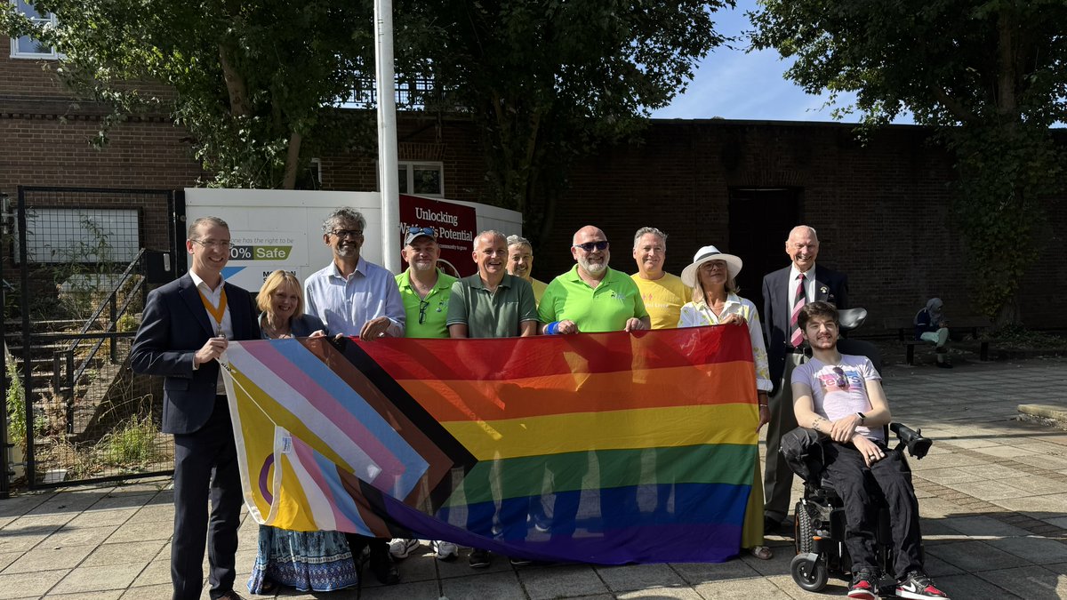 🌈 Today, we raised the flag at Town Hall for @hertspride. Tomorrow in Cassiobury Park, the annual celebraion is run entirely by volunteers &amp; invites everyone, no matter your background, to celebrate and support our local LGBTQ+ community. See you there! hertspride.org