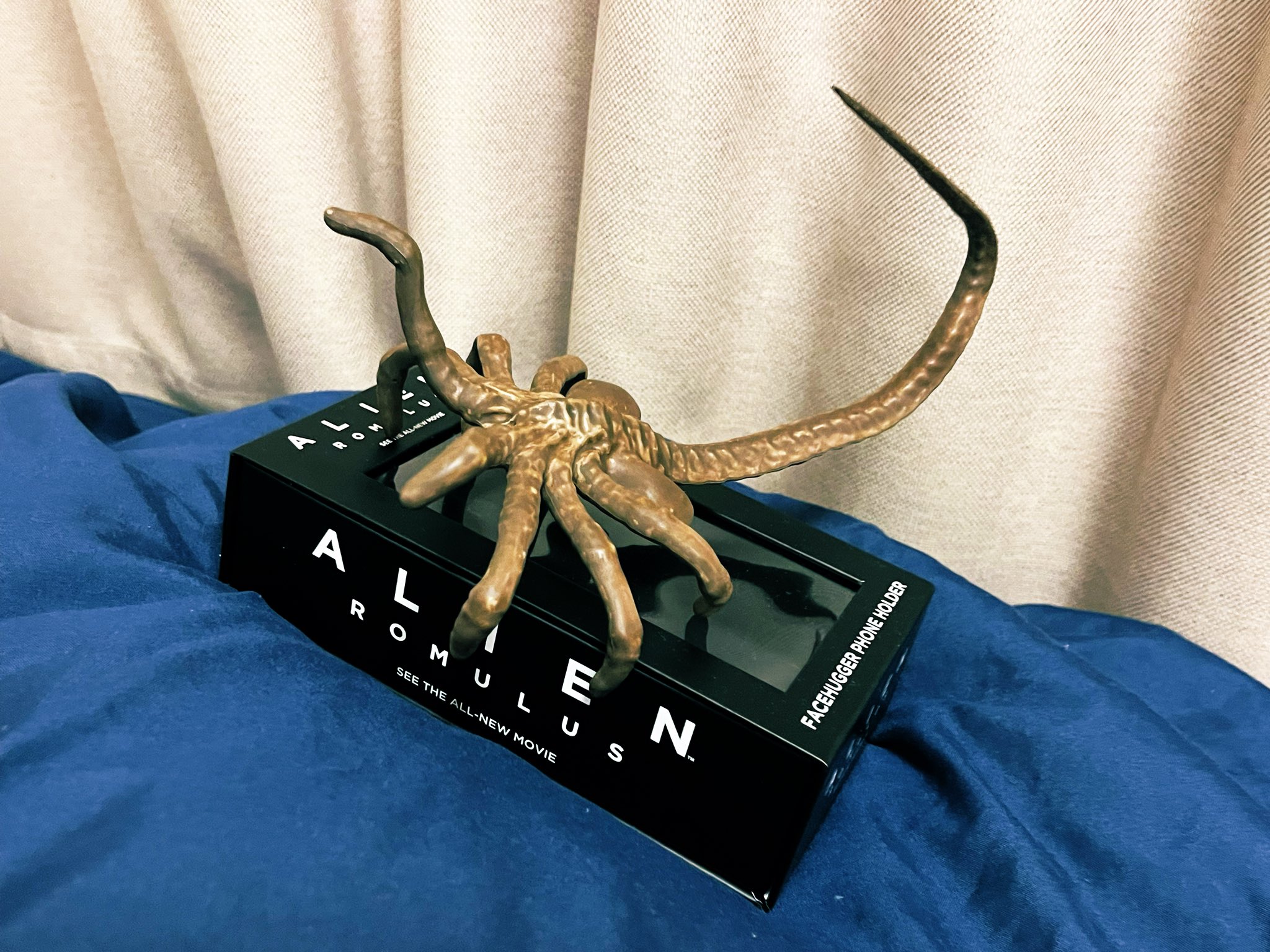 映画 エイリアン：ロムルス スマホホルダー Amazon.co.jp: Face Huggers 電話ホルダー、調節可能な