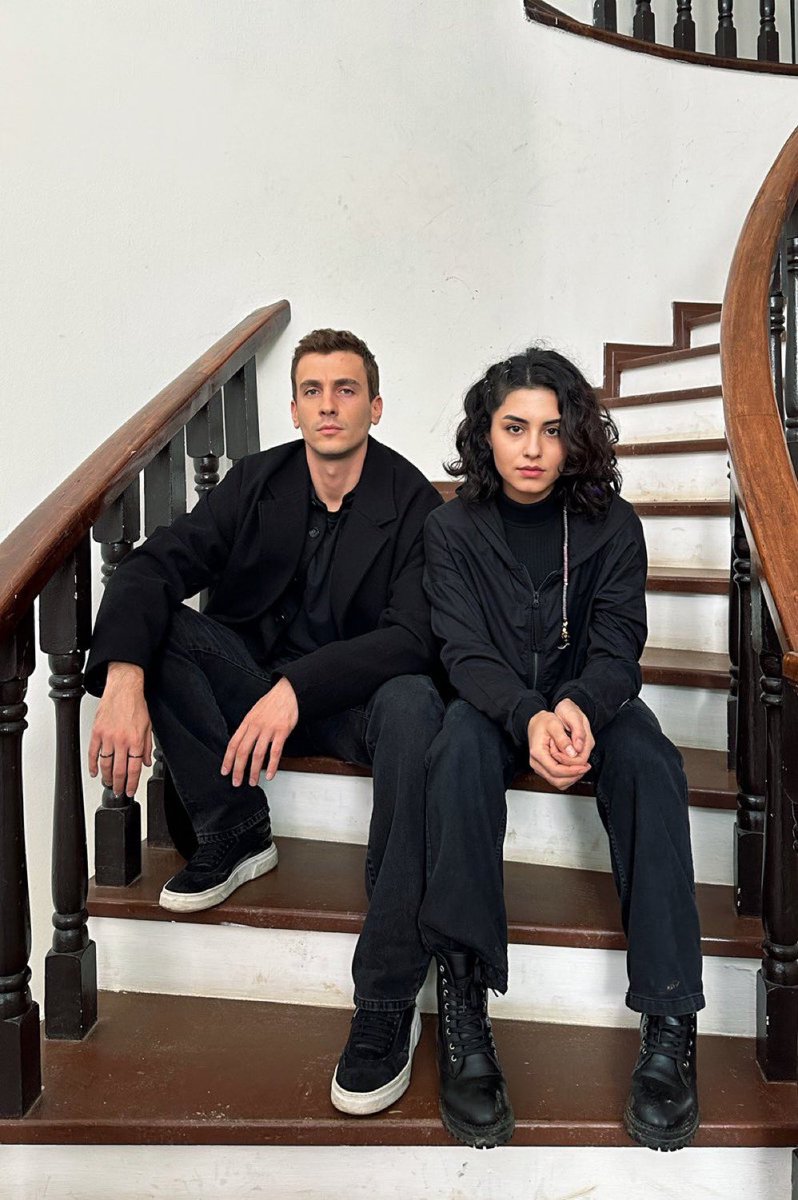 multiielff's tweet photo. Siyahın vücut bulmuş hâli🖤 

TekrarBuluşalım AsLaz https://t.co/j4u7pNKiz4