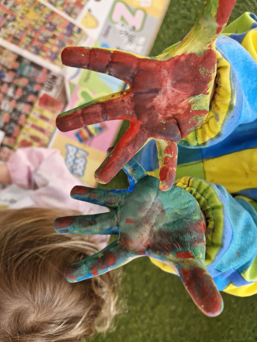 Hands-on learning! ✋️ 🎨 

Not only did we discover colours; we created them too! Getting messy while inquiring into how colours are made as we create our artwork folders...

#earlyyears #exploringcolours #artwork #learnthroughplay #discovery